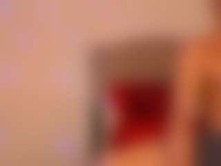 Live cam show with YAYA - Skinny on iamadamtest123.com