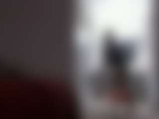Live cam show with YAYA - Black Petite on CamClone