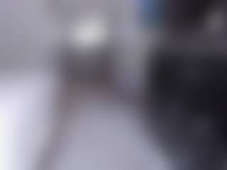 Live cam show with YAYA - Black Petite on Camming Site