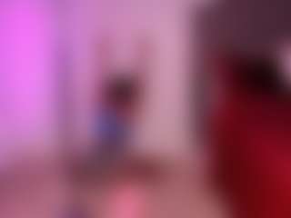 Live cam show with YAYA - Solo on Camsoda