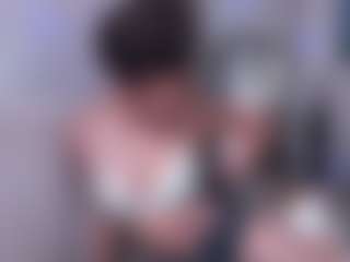 Live cam show with YAYA - Creamy on TottyGirls
