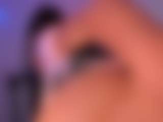 YAYA's Live Sex Cam Show