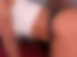 Live cam show with YAYA - Squirt on LiveSexCams6