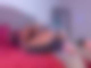 YAYA's Live Sex Cam Show