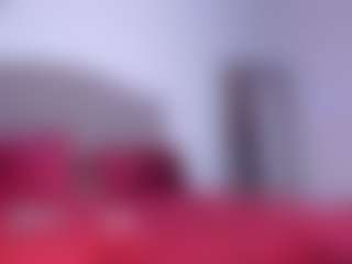 Live cam show with YAYA - Shaved Pussy on Mixed Magazine Live