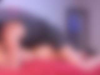 Live cam show with YAYA - Small Tits on AdultVida.com