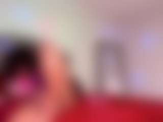 Live cam show with YAYA - Creamy on CamwithHer