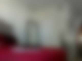 Live cam show with YAYA - Creamy on Camming Site