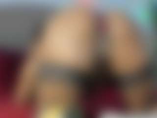 YAYA's Live Sex Cam Show