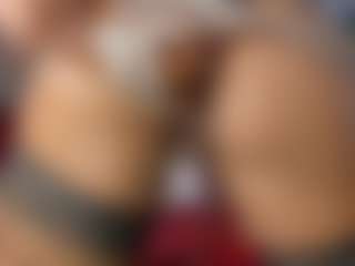 YAYA's Live Sex Cam Show