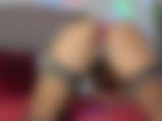 YAYA's Live Sex Cam Show