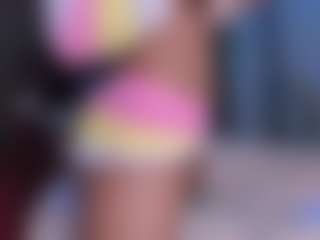 Live cam show with YAYA - Ebony Petite on Camsoda
