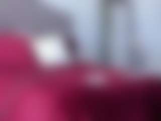 Live cam show with YAYA - Brown Hair Petite on Camsoda
