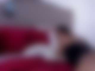 Live cam show with YAYA - Squirt on CamSodaAdn