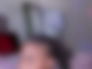Live cam show with YAYA - Creamy on AdultVida.com