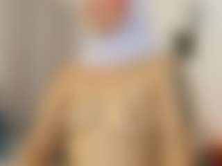 Live cam show with AishaAmin - Cosplay on Streamer API