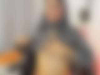 Live cam show with AishaAmin - Cosplay Curvy on Camsoda