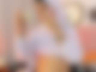 Live cam show with AishaAmin - Average on Camsoda