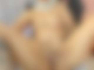 Live cam show with AishaAmin - BBW on Hubzter Live