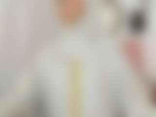 Live cam show with AishaAmin - MILF Teen (18+) on CamClone