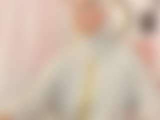 Live cam show with AishaAmin - Average on Camsoda