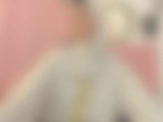 Live cam show with AishaAmin - Trimmed Arab on Camsoda