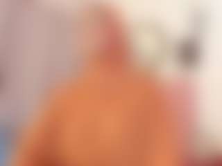 Live cam show with AishaAmin - Thong on Camsoda