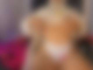 Live cam show with AishaAmin - Office on Camsoda