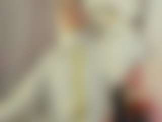 Live cam show with AishaAmin - Average on Camming Site