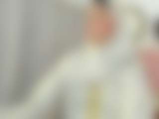 Live cam show with AishaAmin - Nipple Piercings on Mixed Magazine Live