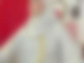 Live cam show with AishaAmin - Office on luckytryst.com