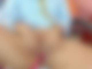 Live cam show with AishaAmin - Facial Piercings on Gym Cam Girls