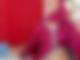 Live cam show with AishaAmin - Amateur on TeamSkeetLive