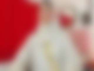 Live cam show with AishaAmin - Average on fapnchat