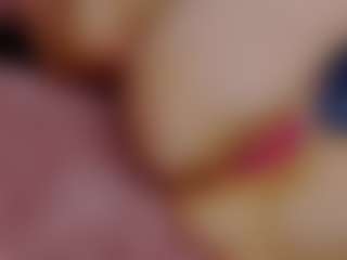Live cam show with SandraHaze - Cock Rating on livesuperchat.net