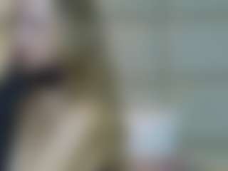 Live cam show with SandraHaze - Tittyfuck on AdultVida.com
