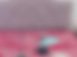 Live cam show with valentina-johnson - Teen (18+) on CamwithHer