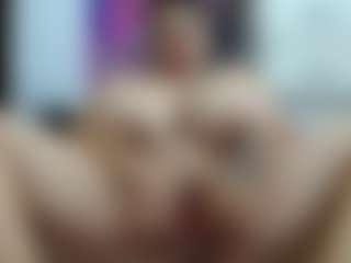 wonderfulltitys-mia's Live Sex Cam Show