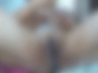 wonderfulltitys-mia's Live Sex Cam Show