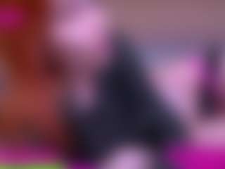 Live cam show with WWhiteWWidow - Small Ass on studioflirtlive.com