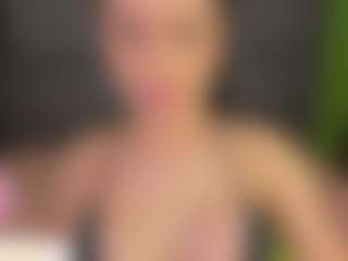 Live cam show with Vaiin-Sexual - No Drinking on AdultVida.com
