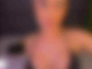 Live cam show with Vaiin-Sexual - Smoking on Camsoda