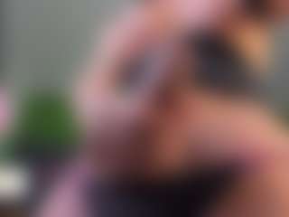 Live cam show with Vaiin-Sexual - Young Adult on Mixed Magazine Live