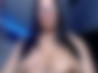sofia-mature MILF webcam performer live streaming