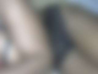 Live cam show with zola30 - Ebony on friskycurves.com | uganda