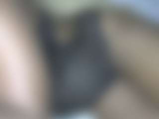 Live cam show with zola30 - Ebony on friskycurves.com | uganda