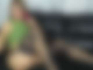 Live cam show with Christtydiaz - MILF on Gym Cam Girls