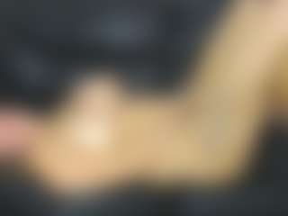 Live cam show with Christtydiaz - Green Eyes on MyBangCams