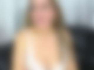 Live cam show with Christtydiaz - Bedroom Blonde Hair on camgirlchat.live