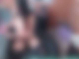 foxy-pet's Live Sex Cam Show